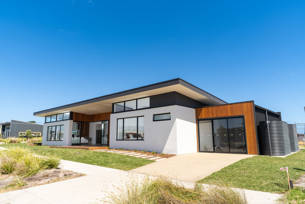 Smart Homes for Smart Living: The Future of Residential Construction